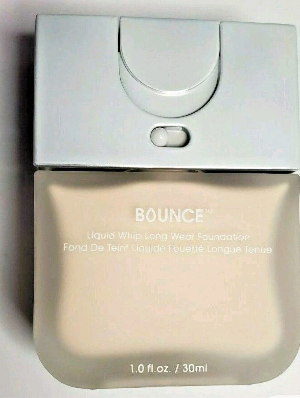 Beauty Blender Liquid Whip Long Wear Foundation 1.00C NIB